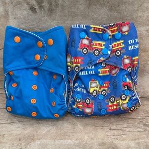 Lalabye Baby, one size cloth diapers reusable. Pair, one print one solid. *USED*